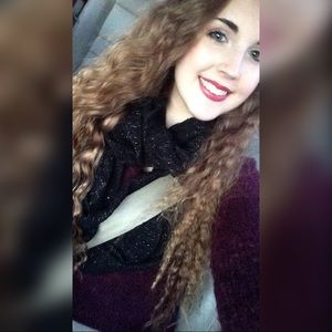 Meet your Posher, Olivia